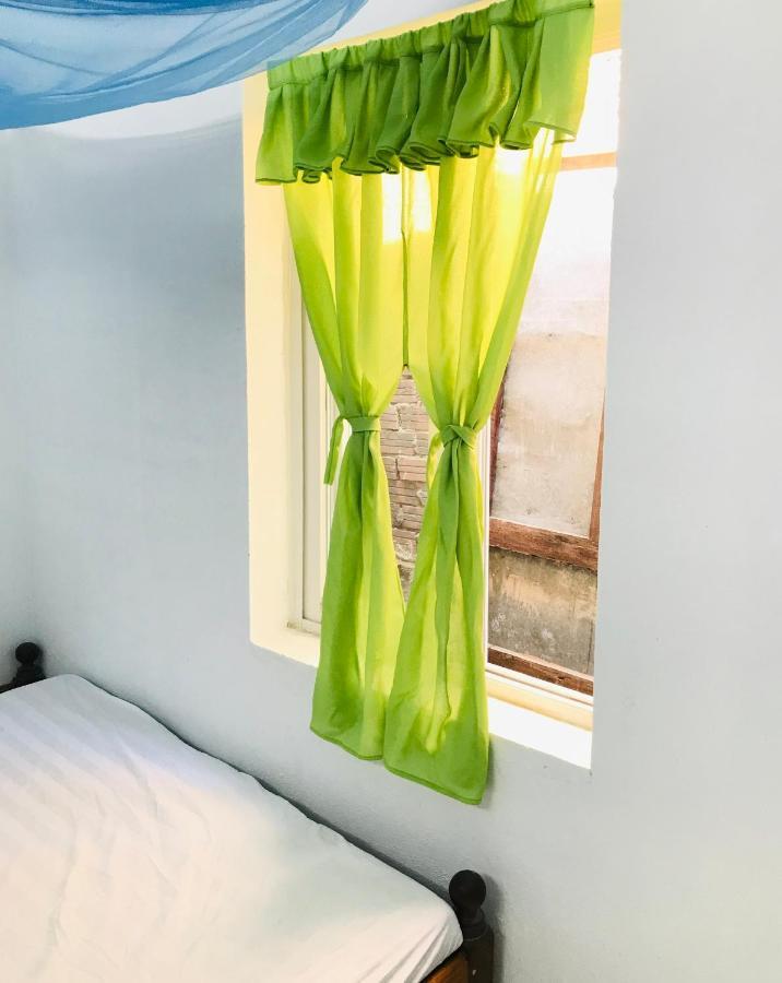 Nhi Lo Home Stay Tân Hiệ Esterno foto